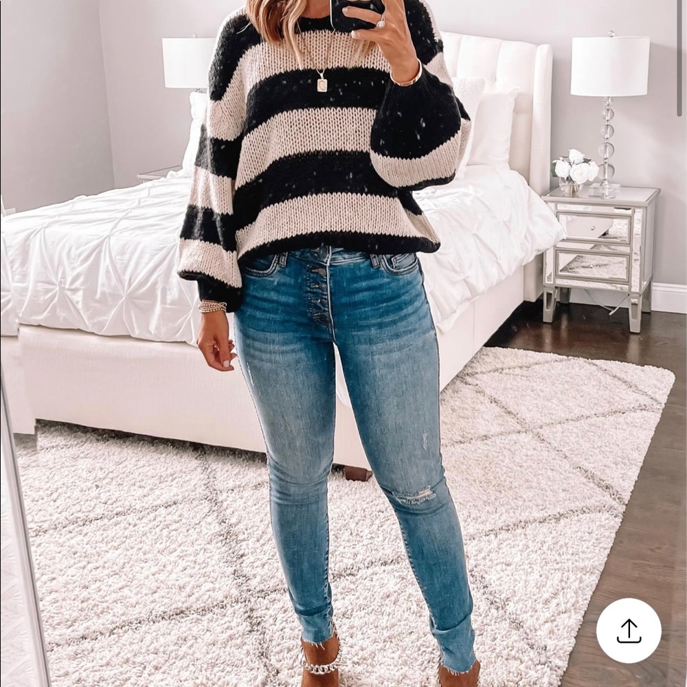 Donna Fab Ab Exposed Button Ripped Ankle Skinny Jeans
KUT FROM THE KLOTH